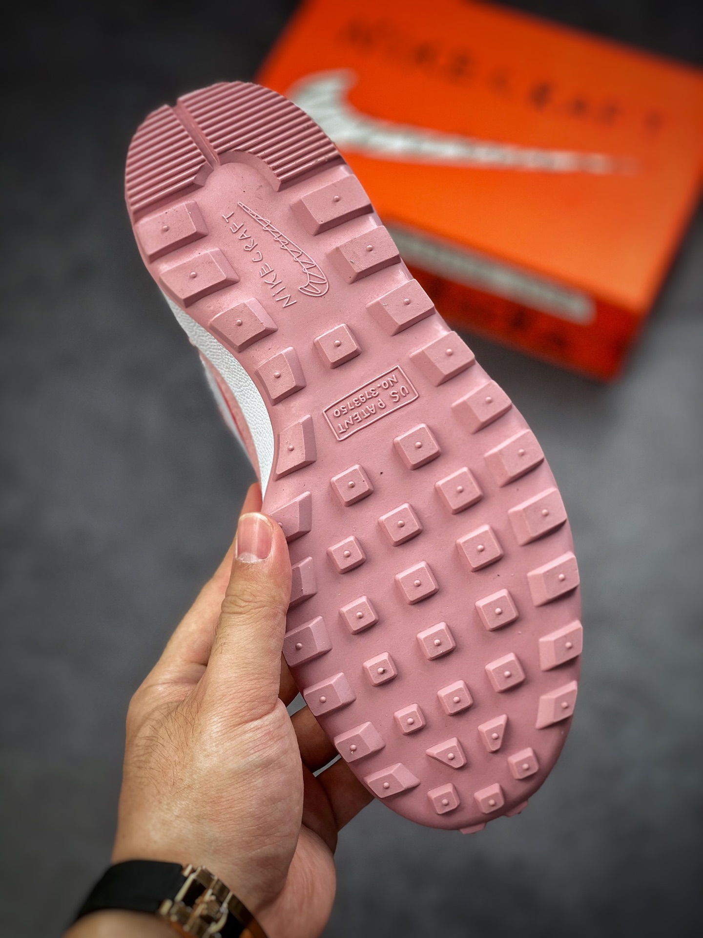 180 Tom Sachs x Nike Craft 白粉该鞋款DA6672-800