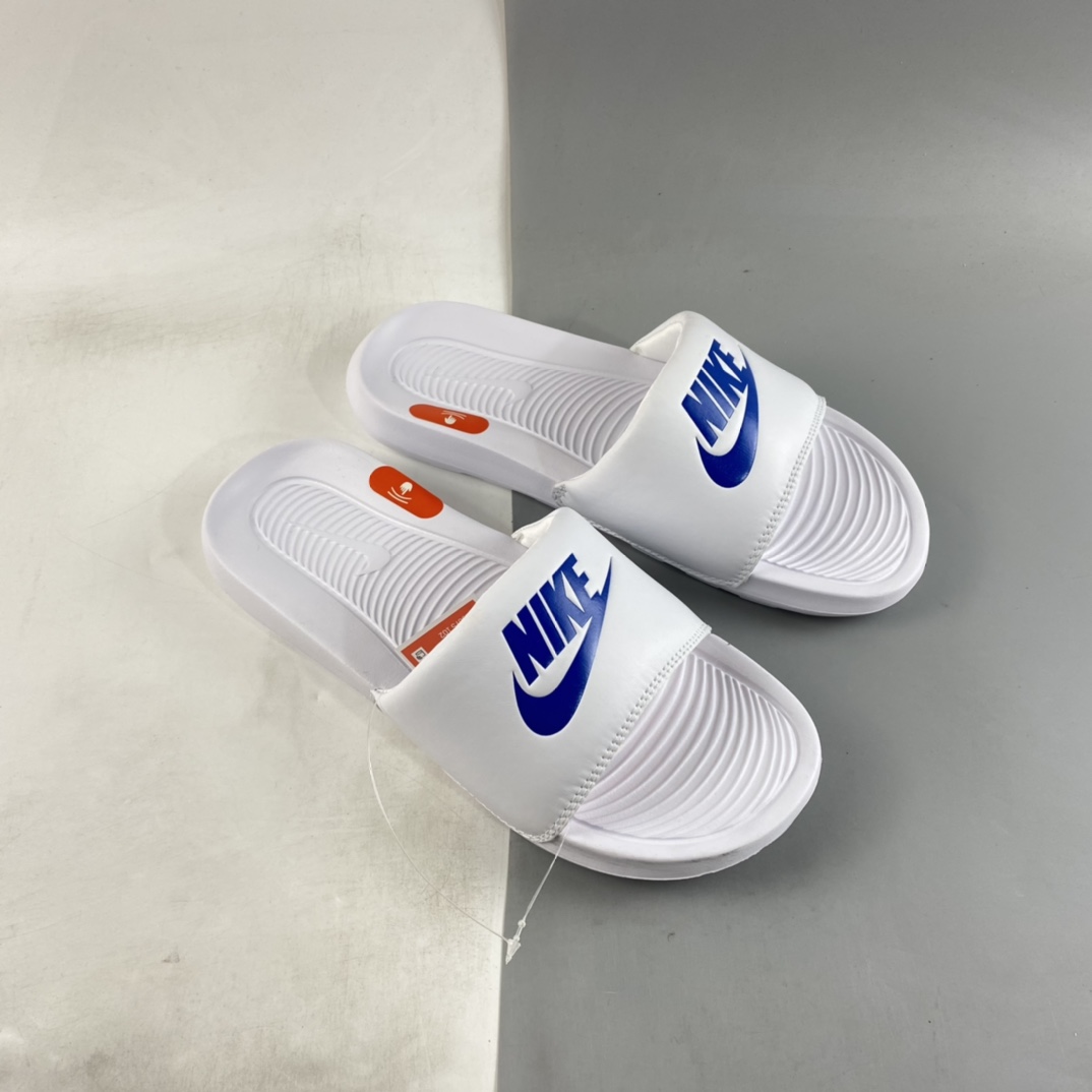 P80  Nike Victori One Slide Print Mix维多利一号系列夏季沙滩运动防滑一字潮流拖鞋 CN9675-102