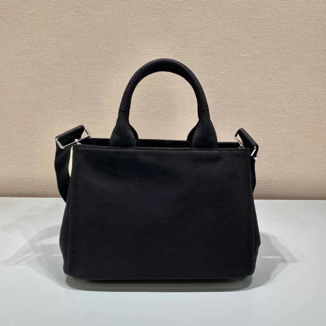 Prada bag 4