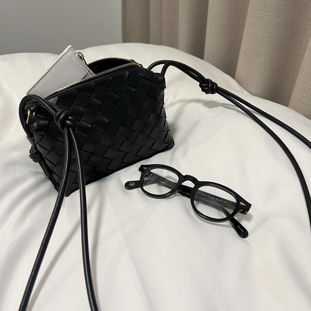Bottega Veneta LOOP 编织小方包 666683黑色