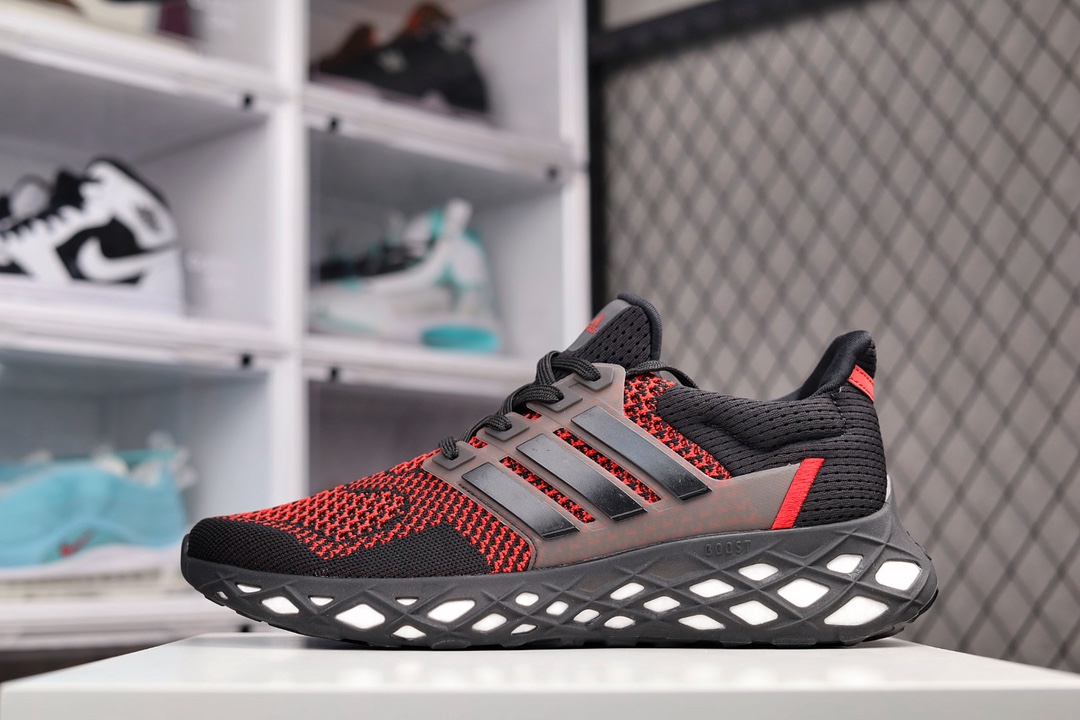 G0 公司级 Adidas Ultra Boost Web DNA超弹力爆米花中底休闲跑步鞋 超弹力缓震BOOST中底 带来非凡脚感552XQ