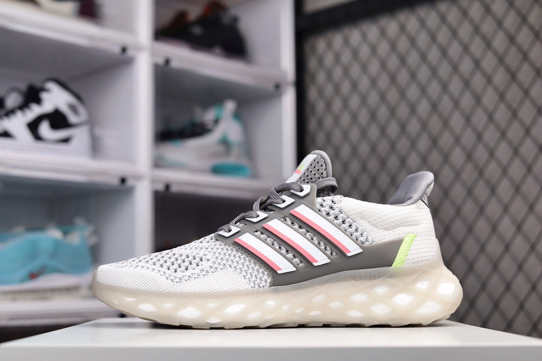 G0 公司级 Adidas Ultra Boost Web DNA超弹力爆米花中底休闲跑步鞋 超弹力缓震BOOST中底 带来非凡脚感552XQ