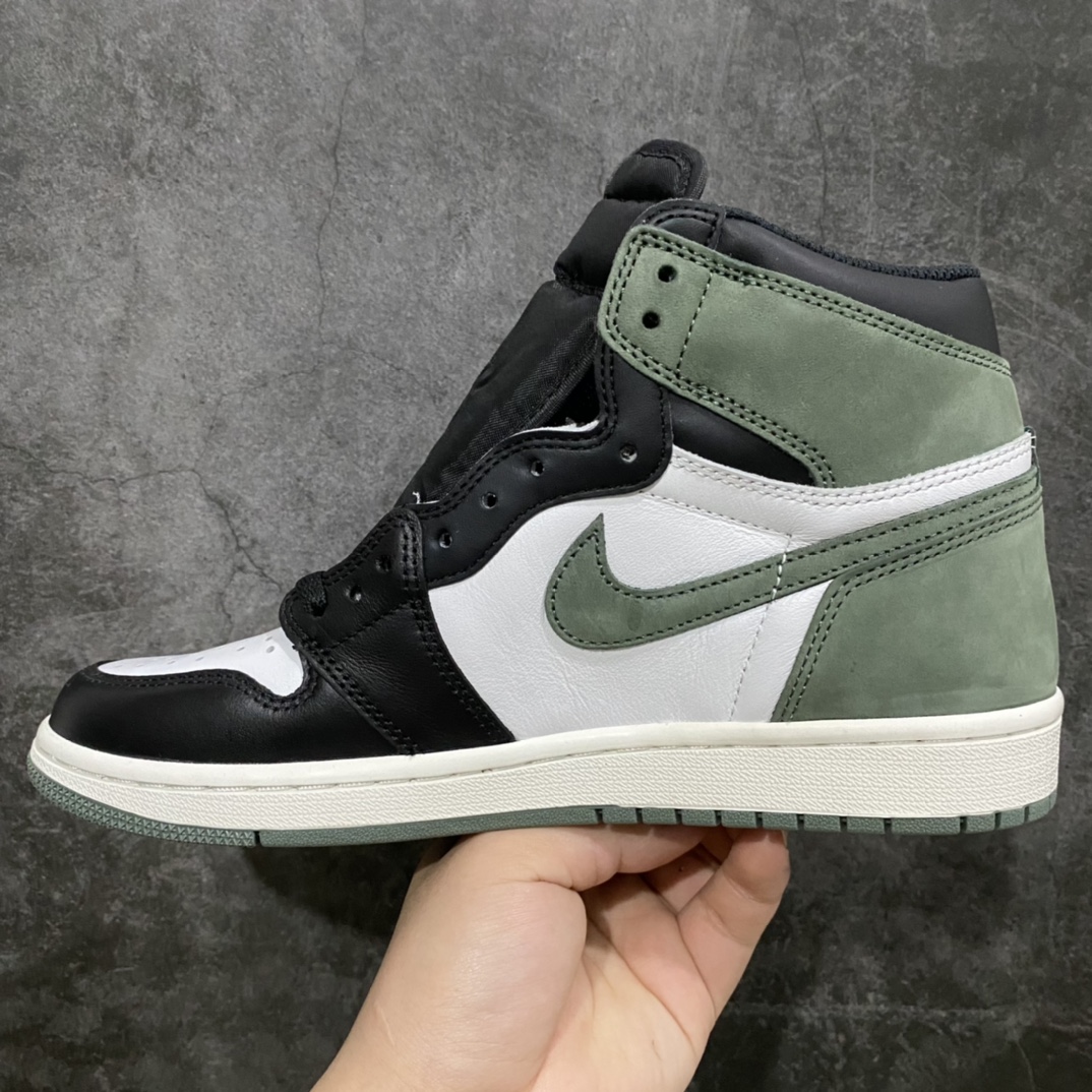 图片[2]-Air Jordan 1 6 RingsClay Green AJ1高帮/黑绿六冠王555088-135 全新开发 原鞋比对匹配率98% 原楦原纸板开发 极致一眼正品既视感 原厂皮料二次高频技术 承诺百分百一致原鞋 鞋面清洁度最高QC检验标准 控制溢胶 飞翼3D高频深度立体 全市场仅此一家 鞋盒、防尘纸 均采购来自原厂，手中有原鞋的老铁可放心去对比看看 无拼图实测国内各大鉴定平台：大几率过验 堪称外贸客户福音，发国外寄售稳妥充正操作‼ 尺码：40 40.5 41 42 42.5 43 44 44.5 45 46 47.5-选品中心