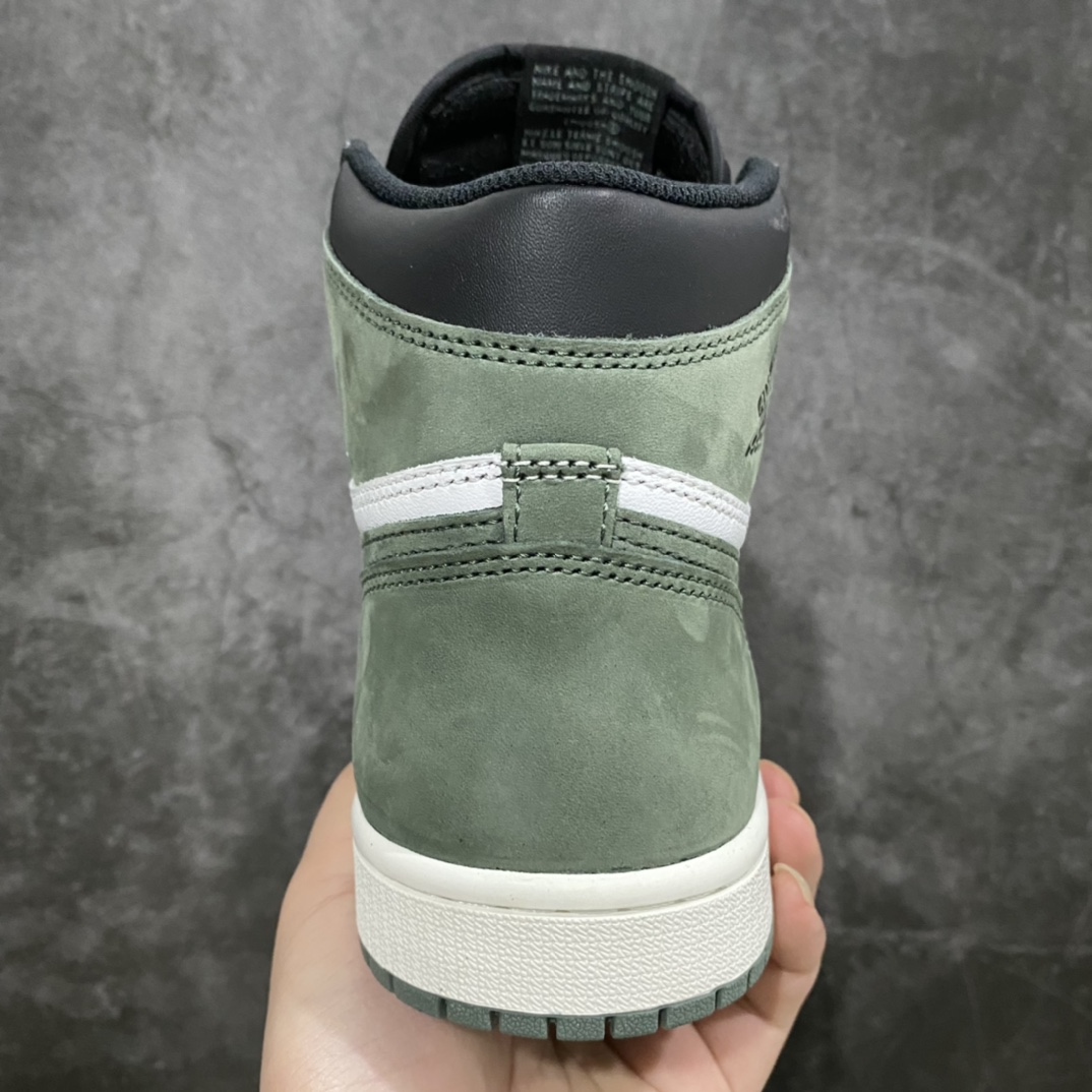 图片[4]-Air Jordan 1 6 RingsClay Green AJ1高帮/黑绿六冠王555088-135 全新开发 原鞋比对匹配率98% 原楦原纸板开发 极致一眼正品既视感 原厂皮料二次高频技术 承诺百分百一致原鞋 鞋面清洁度最高QC检验标准 控制溢胶 飞翼3D高频深度立体 全市场仅此一家 鞋盒、防尘纸 均采购来自原厂，手中有原鞋的老铁可放心去对比看看 无拼图实测国内各大鉴定平台：大几率过验 堪称外贸客户福音，发国外寄售稳妥充正操作‼ 尺码：40 40.5 41 42 42.5 43 44 44.5 45 46 47.5-选品中心