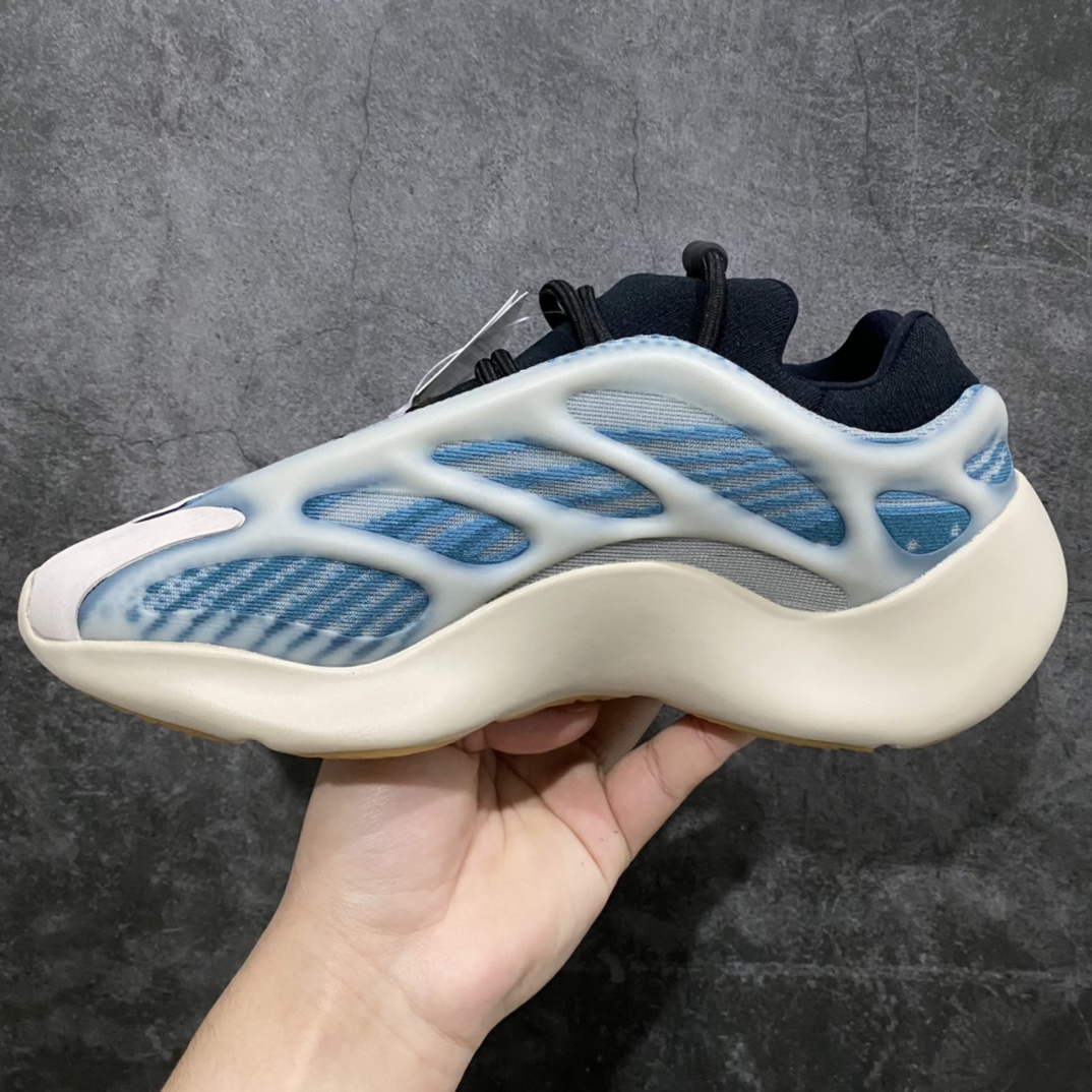 图片[2]-God版本Yeezy700v3蓝晶石GY0260 此版本细节品质不错 原材料制作 清洁度和鞋型也都很好 比s2版本要好很多 尺码：36-47-选品中心