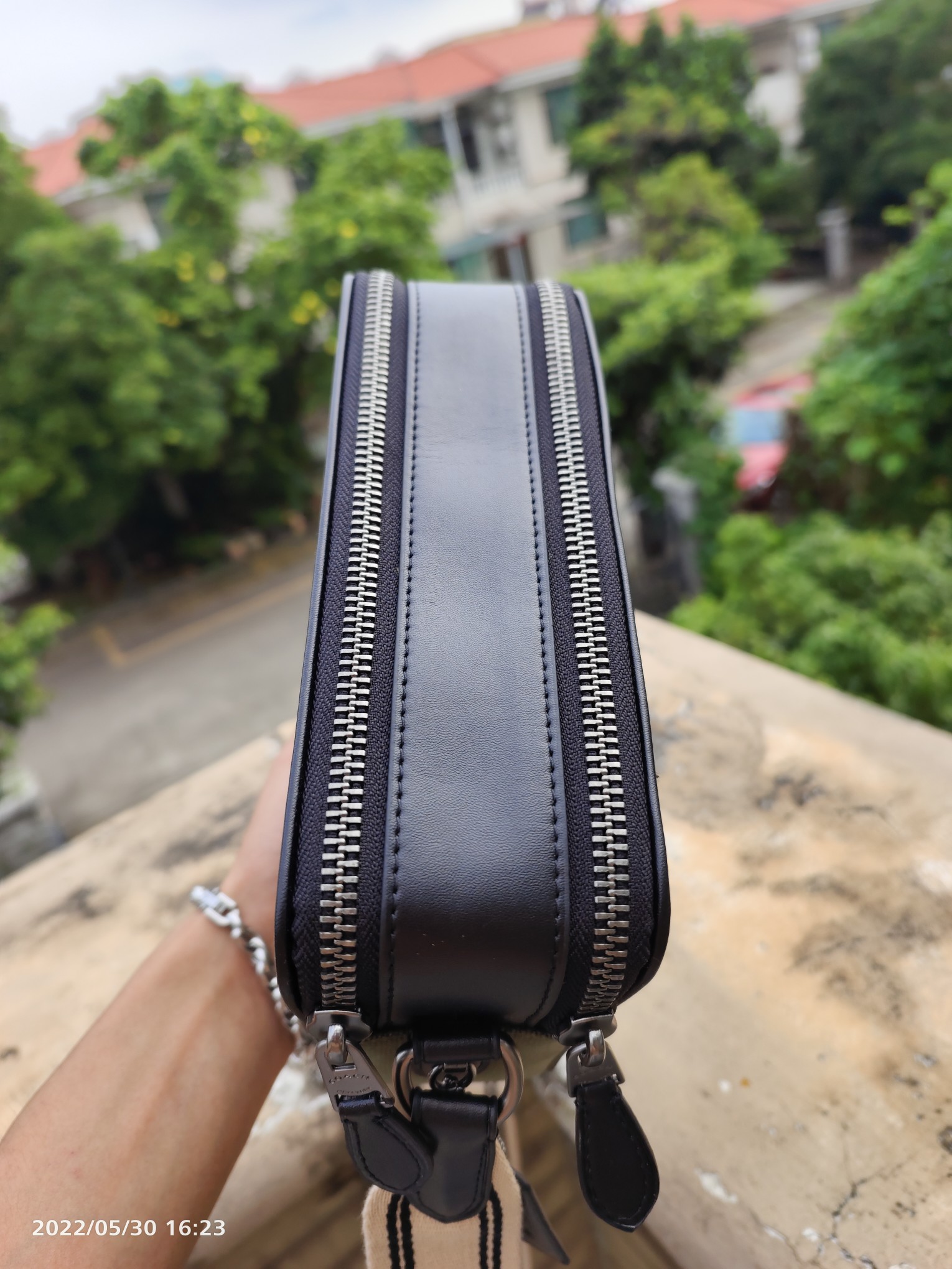 Coach 款号8408男士新款 军绿帆布 C家 Charter