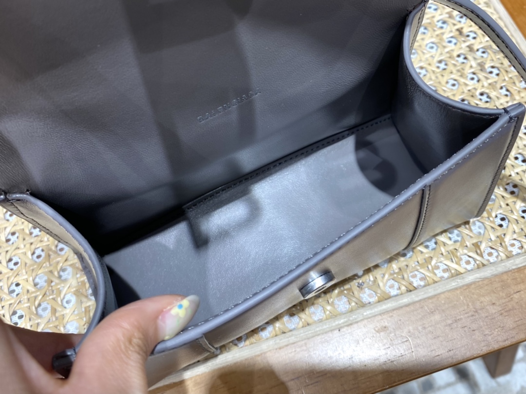 Balenciaga Hourglass XS 19CM BAG 平纹沙漏包 592833灰色/银扣