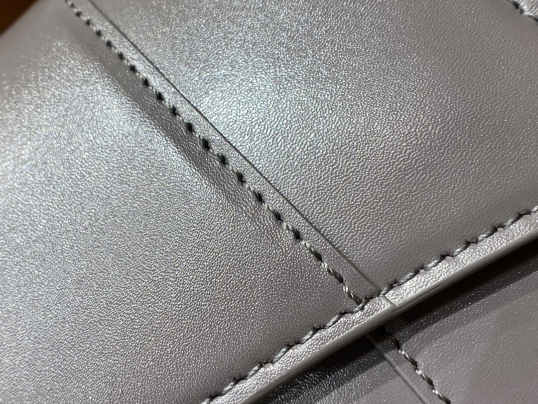 Balenciaga Hourglass XS 19CM BAG 平纹沙漏包 592833灰色/银扣