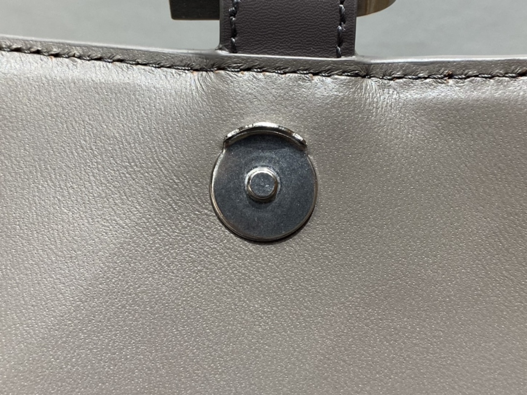Balenciaga Hourglass XS 19CM BAG 平纹沙漏包 592833灰色/银扣
