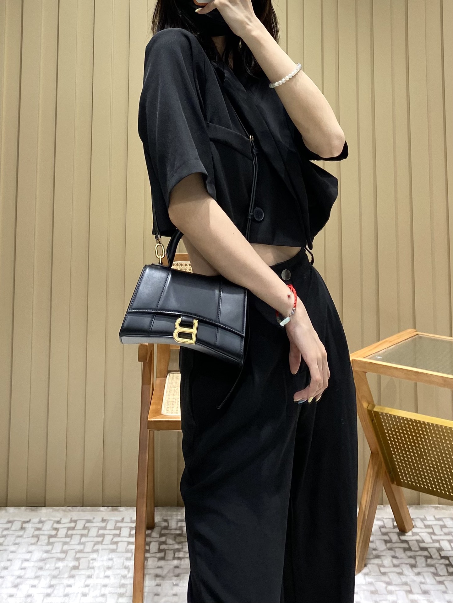 Balenciaga Hourglass XS 19CM BAG 平纹沙漏包 592833黑色/金扣