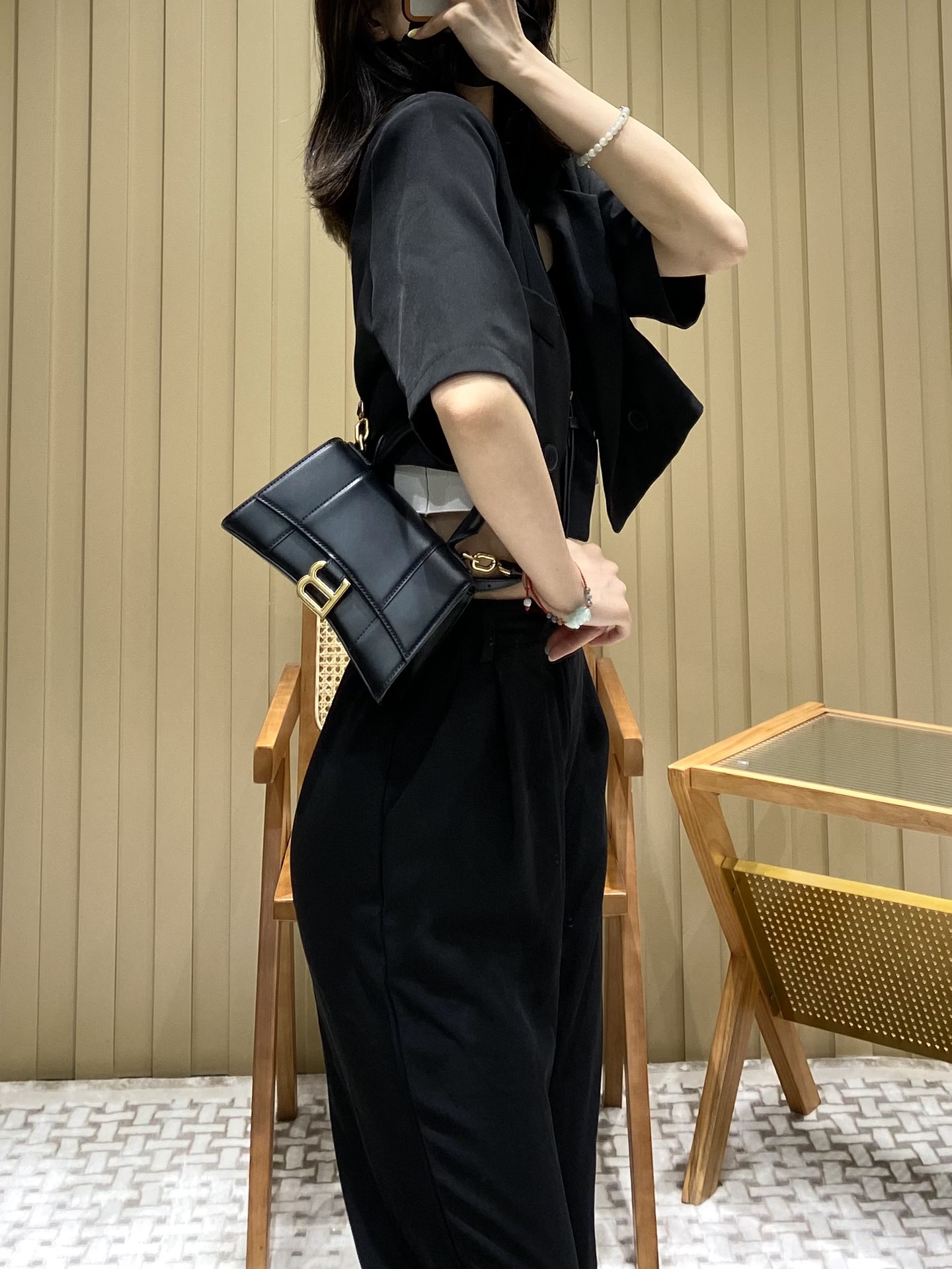 Balenciaga Hourglass XS 19CM BAG 平纹沙漏包 592833黑色/金扣