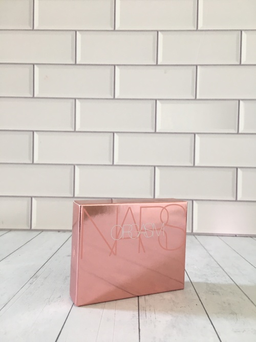 NARS Orgasm Blush Limited Edition - Peachy Pink with Golden Shimmer for All Skin Tones 1 NARS Orgasm Blush Limited Edition - Peachy Pink with Golden Shimmer for All Skin Tones
