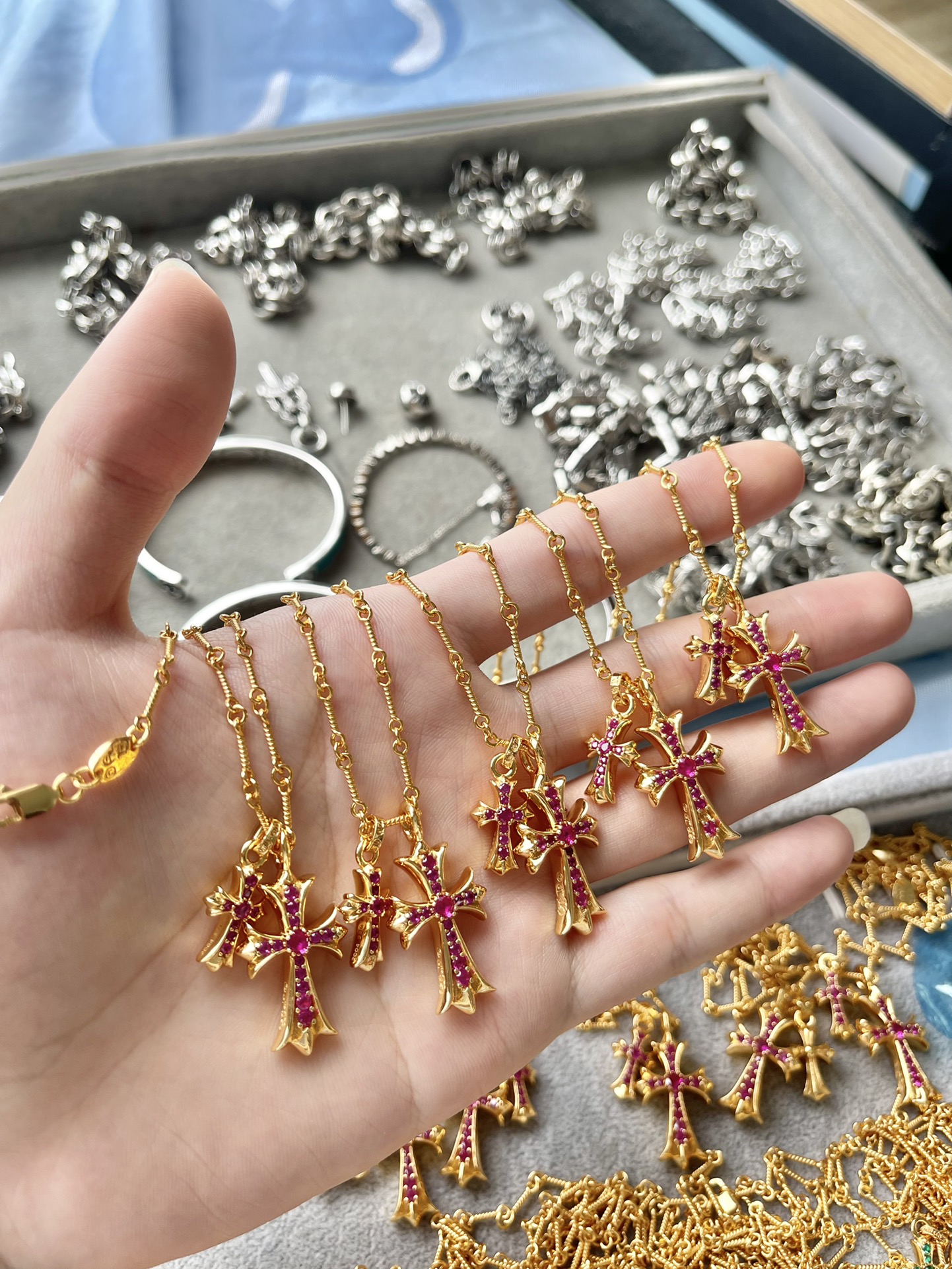Chrome Hearts 克罗心 22k镀金红钻双十字架项链