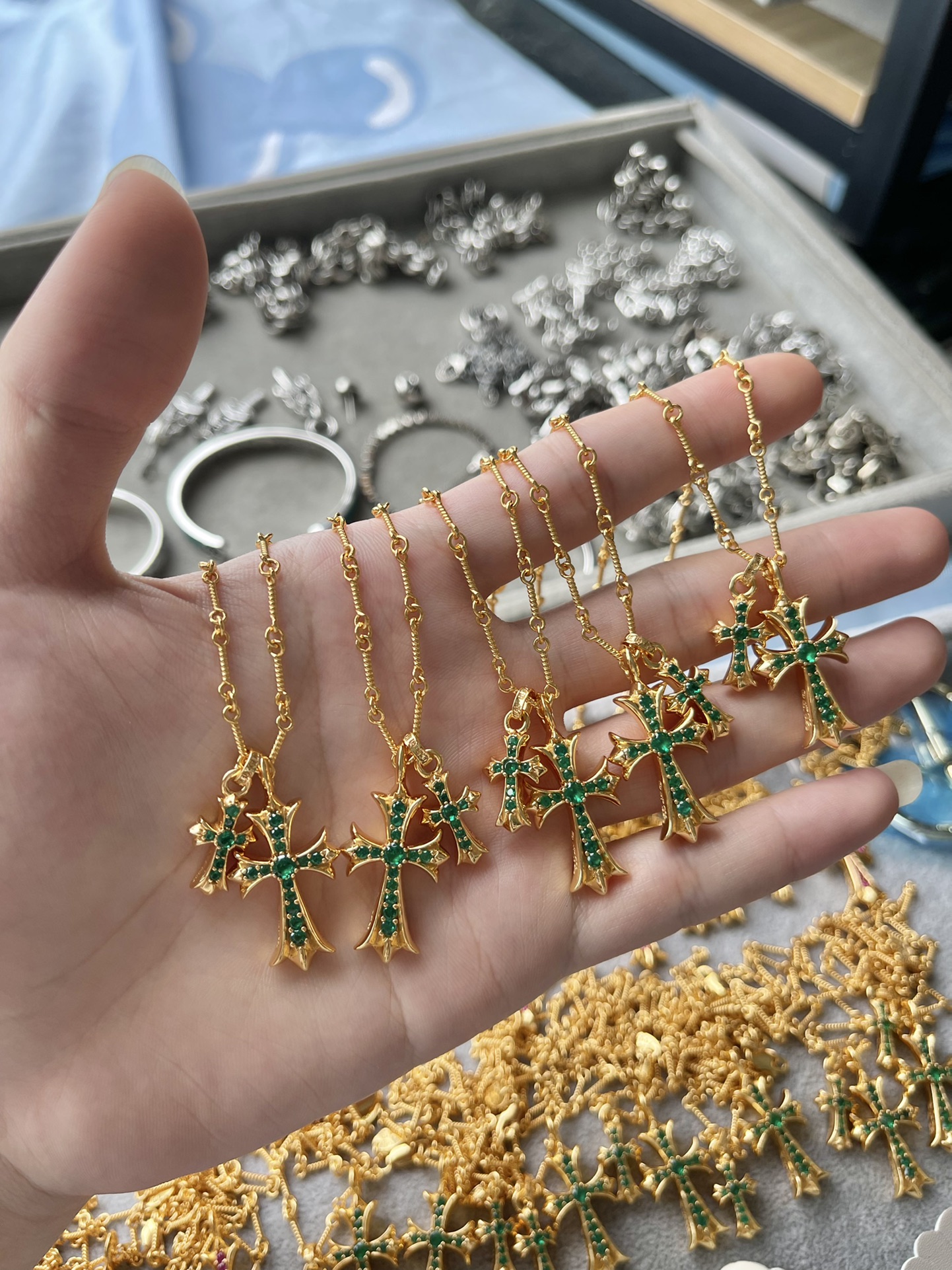 Chrome Hearts 克罗心 22k镀金绿钻双十字架项链
