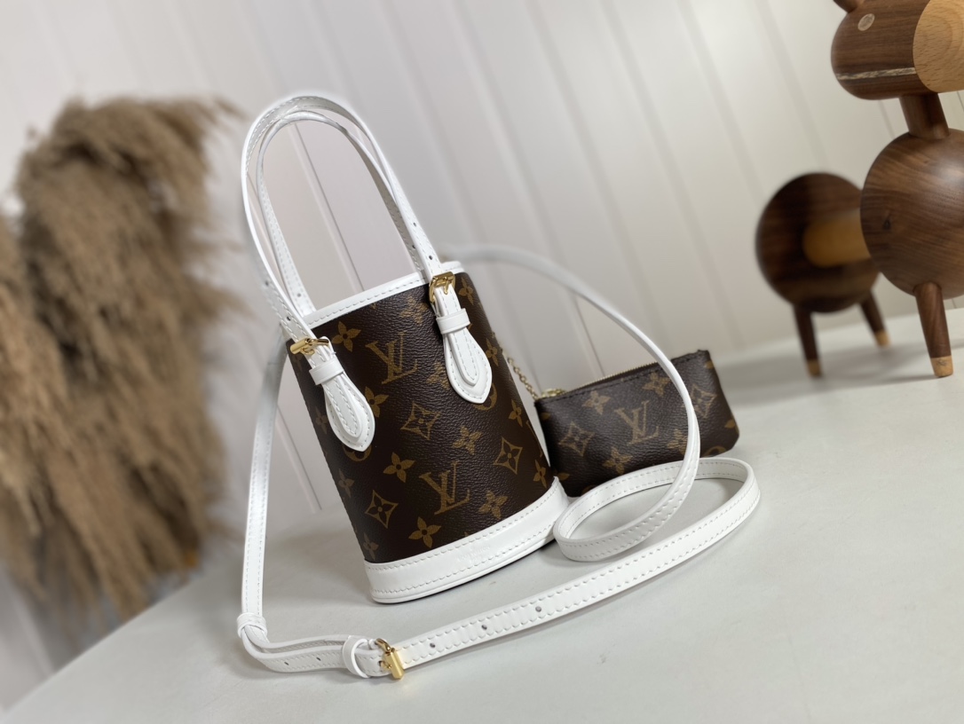 Louis Vuitton Bags Handbags Monogram Canvas Chains M81489