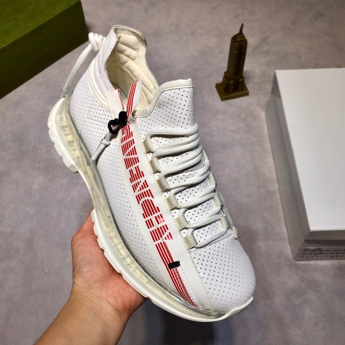 J5 🔝 纪梵希 Givenchy 🇬🇧2021💯 专柜同步 人手一双 不容错过 ⚠️专柜买版 完全1:1 开模定制✨😎顶级版本🔍 原版展示提供对比 让大货做到和原版0⃣️区别实物和图片来见证1⃣️面料：原版头层牛皮 2⃣️内里：原版弹力布配牛皮内里 干爽 舒适3⃣️鞋底：正品独家私模⚠️气垫大底