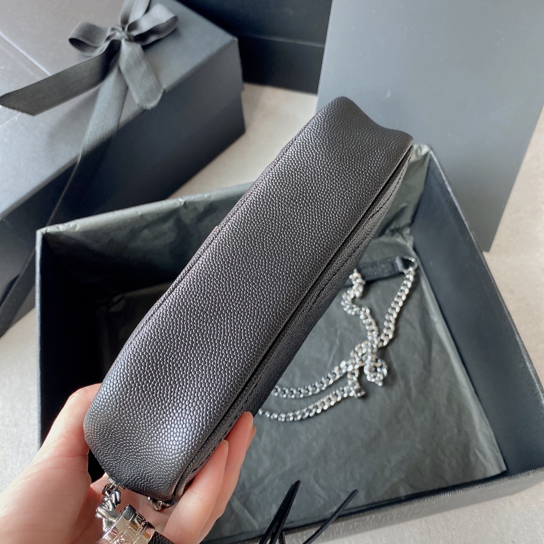 Louis Vuitton Haute Couture Classic Luxury Handbag Shoulder Crossbody 6