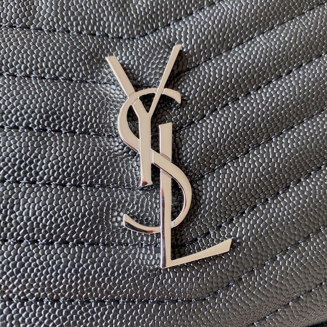 Louis Vuitton Haute Couture Classic Luxury Handbag Shoulder Crossbody 5