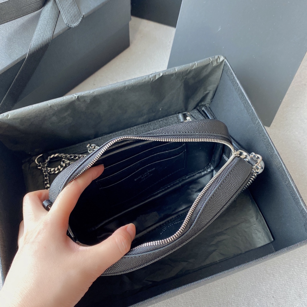Louis Vuitton Haute Couture Classic Luxury Handbag Shoulder Crossbody 9