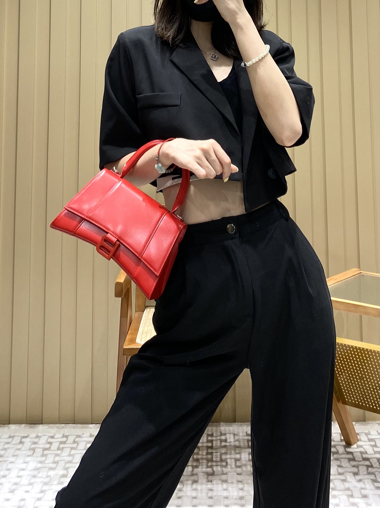 Balenciaga Hourglass S 23CM 平纹纹沙漏包 593546红色/红扣