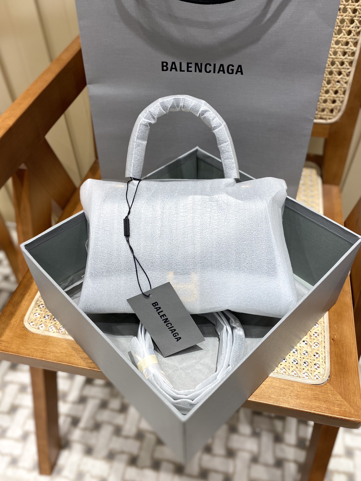 Balenciaga Hourglass S 23CM 平纹纹沙漏包 593546黑色/金扣