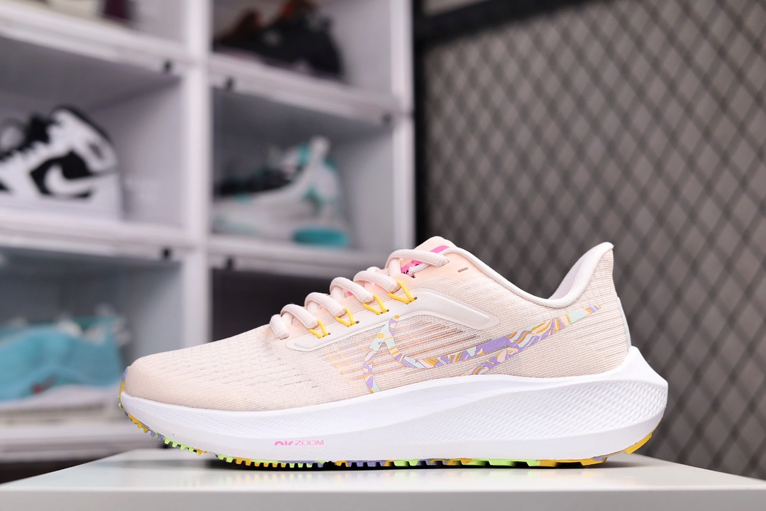 G0 Nike Zoom Pegasus 39 超级飞马涡轮增压马拉松 登月39代休闲运动慢跑鞋 原档案数据开发纸版楦型 内里嵌入定型海绵 中底搭载前Zoom+全掌React配置鞋663RC