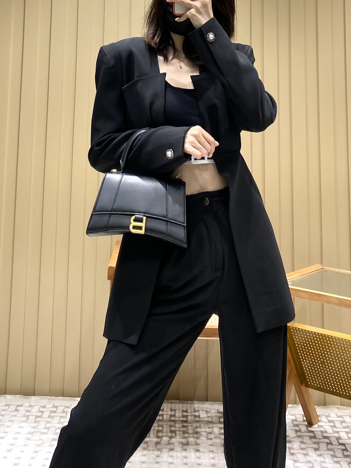 Balenciaga Hourglass S 23CM 平纹纹沙漏包 593546黑色/金扣