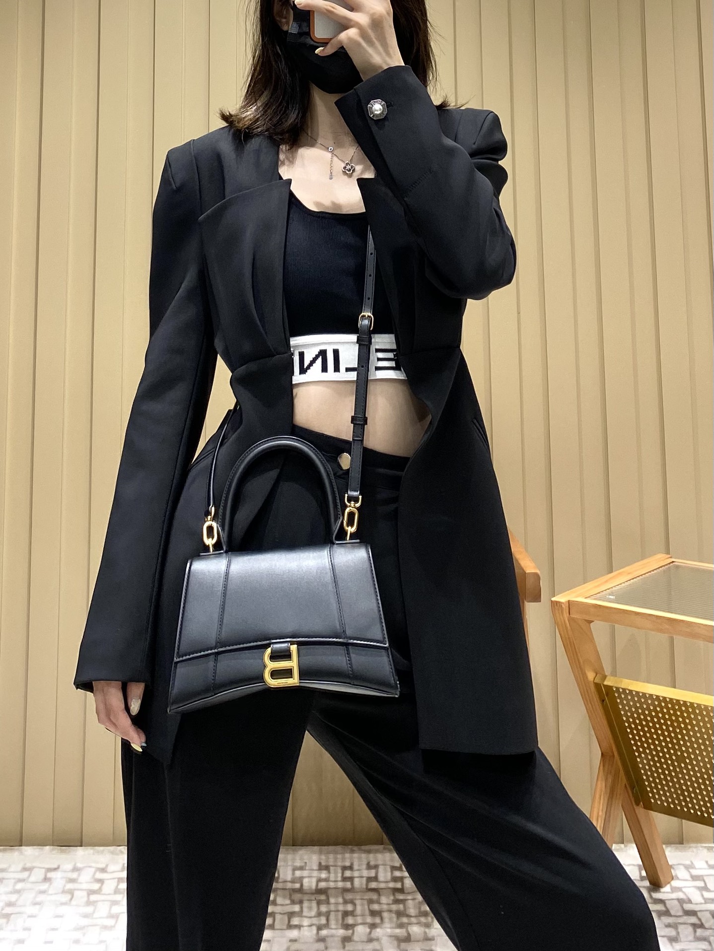 Balenciaga Hourglass S 23CM 平纹纹沙漏包 593546黑色/金扣