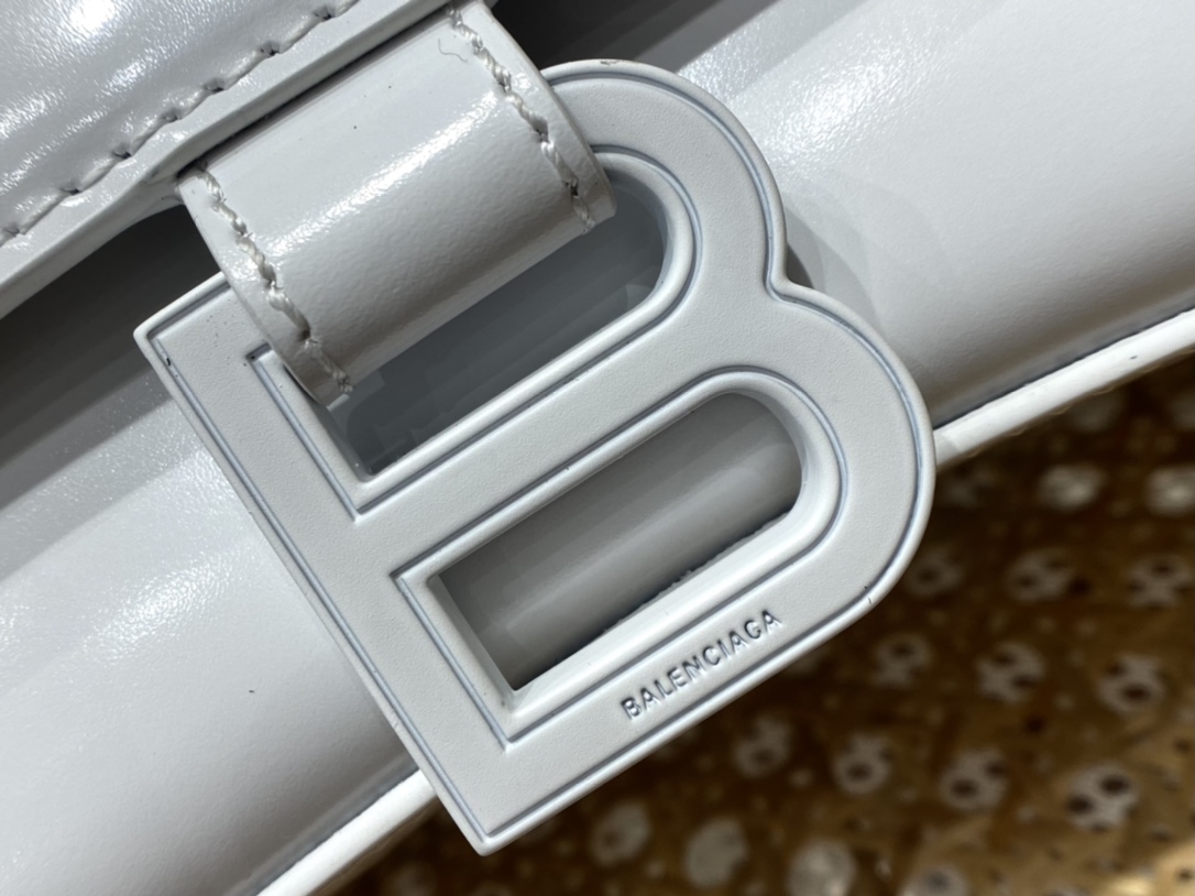 Balenciaga Hourglass S 23CM 平纹纹沙漏包 593546奶白色/白扣