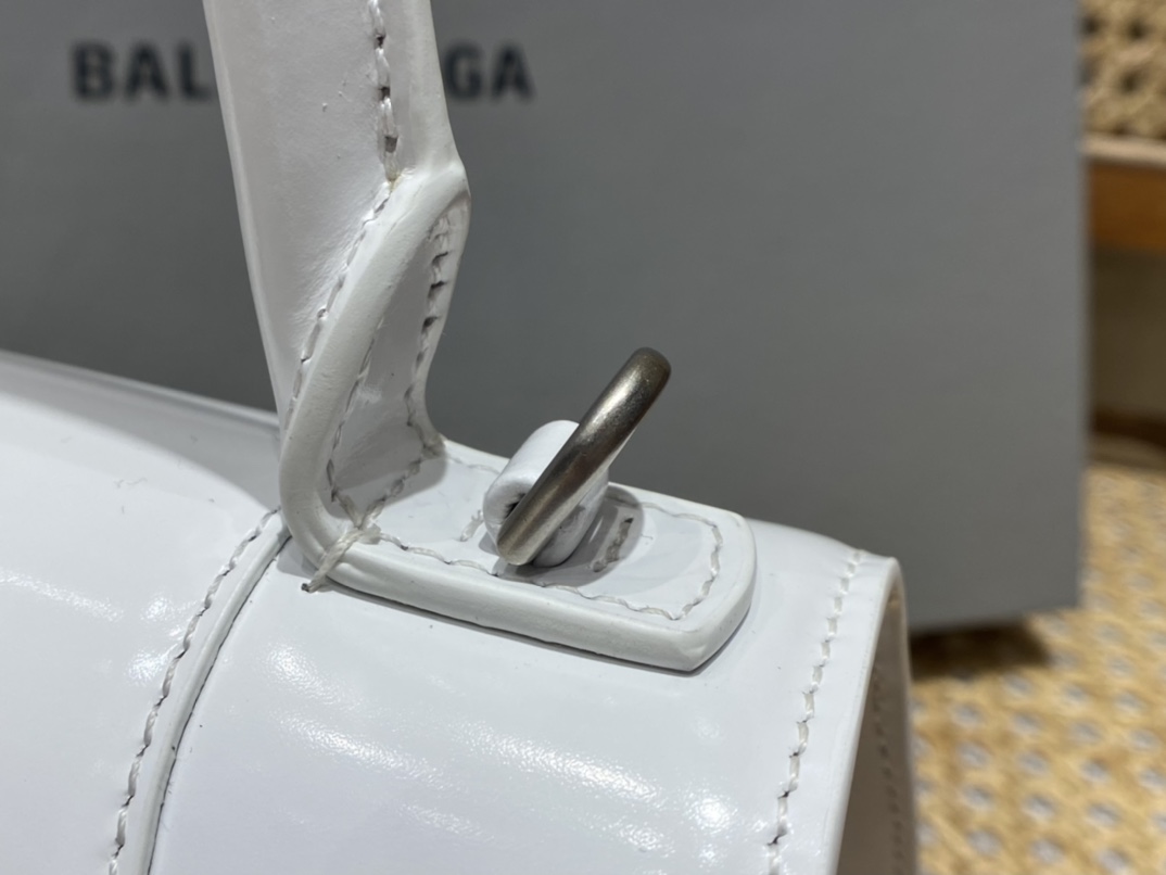 Balenciaga Hourglass S 23CM 平纹纹沙漏包 593546奶白色/白扣