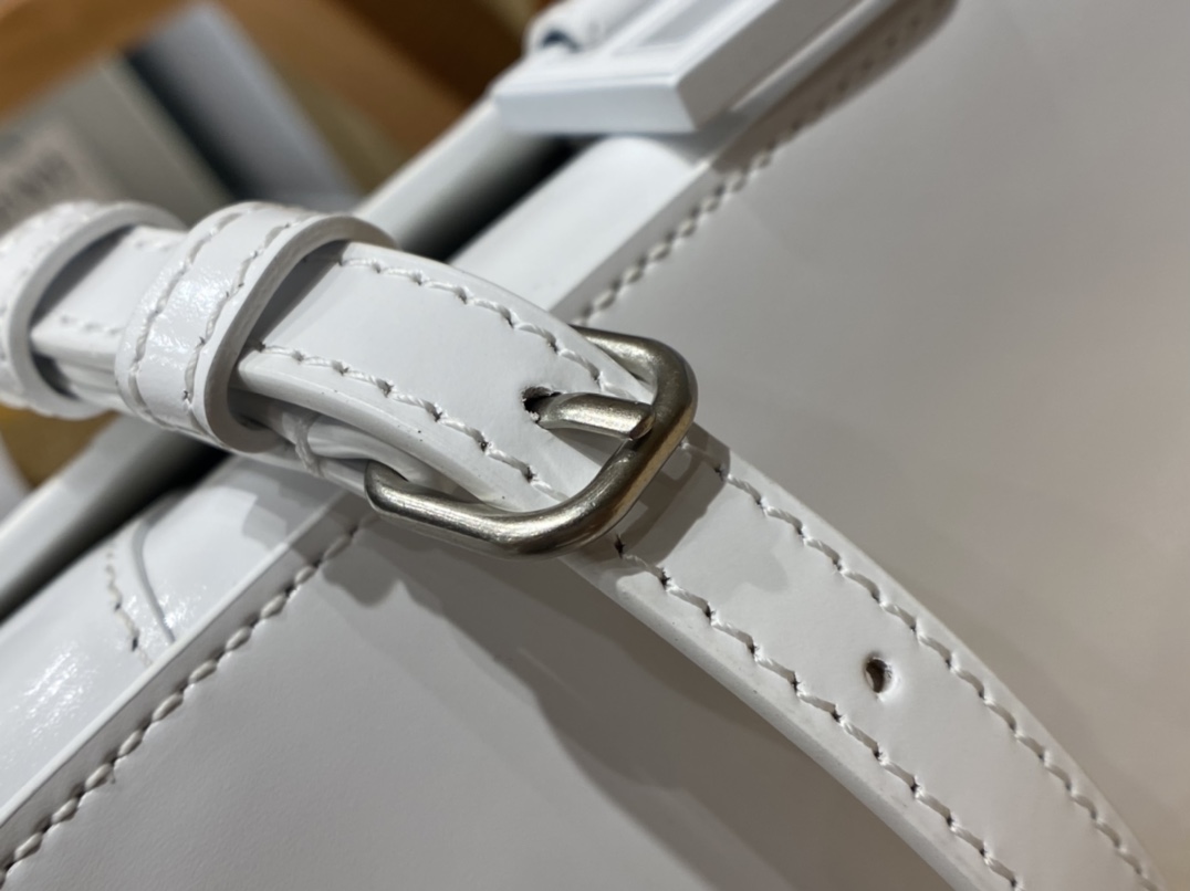 Balenciaga Hourglass S 23CM 平纹纹沙漏包 593546奶白色/白扣