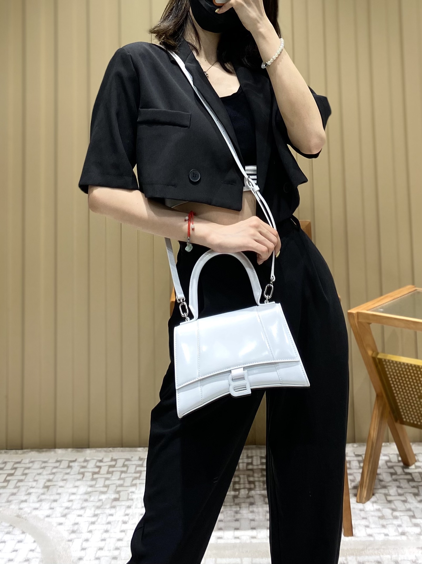 Balenciaga Hourglass S 23CM 平纹纹沙漏包 593546奶白色/白扣