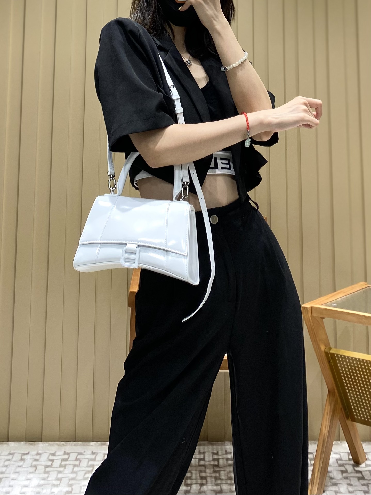 Balenciaga Hourglass S 23CM 平纹纹沙漏包 593546奶白色/白扣