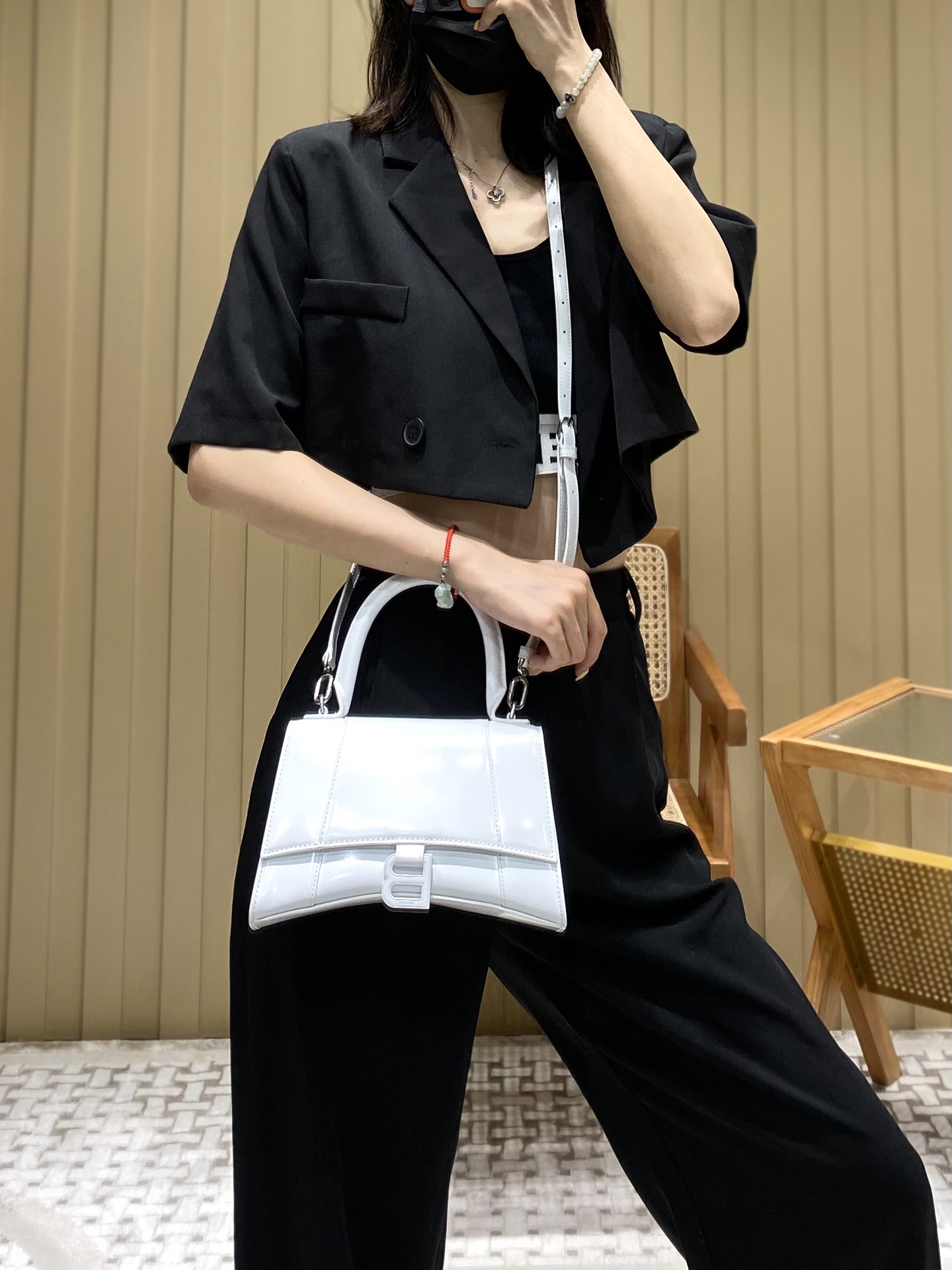 Balenciaga Hourglass S 23CM 平纹纹沙漏包 593546奶白色/白扣