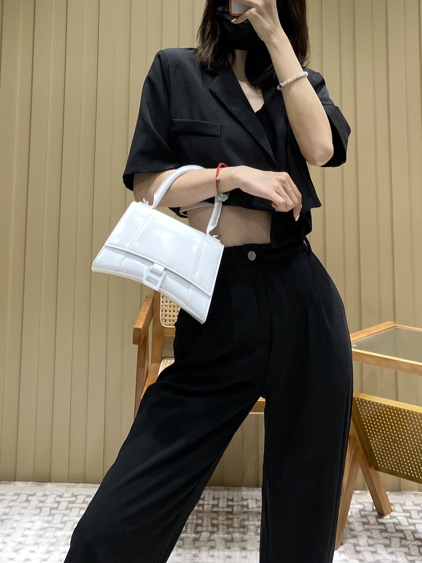 Balenciaga Hourglass S 23CM 平纹纹沙漏包 593546奶白色/白扣