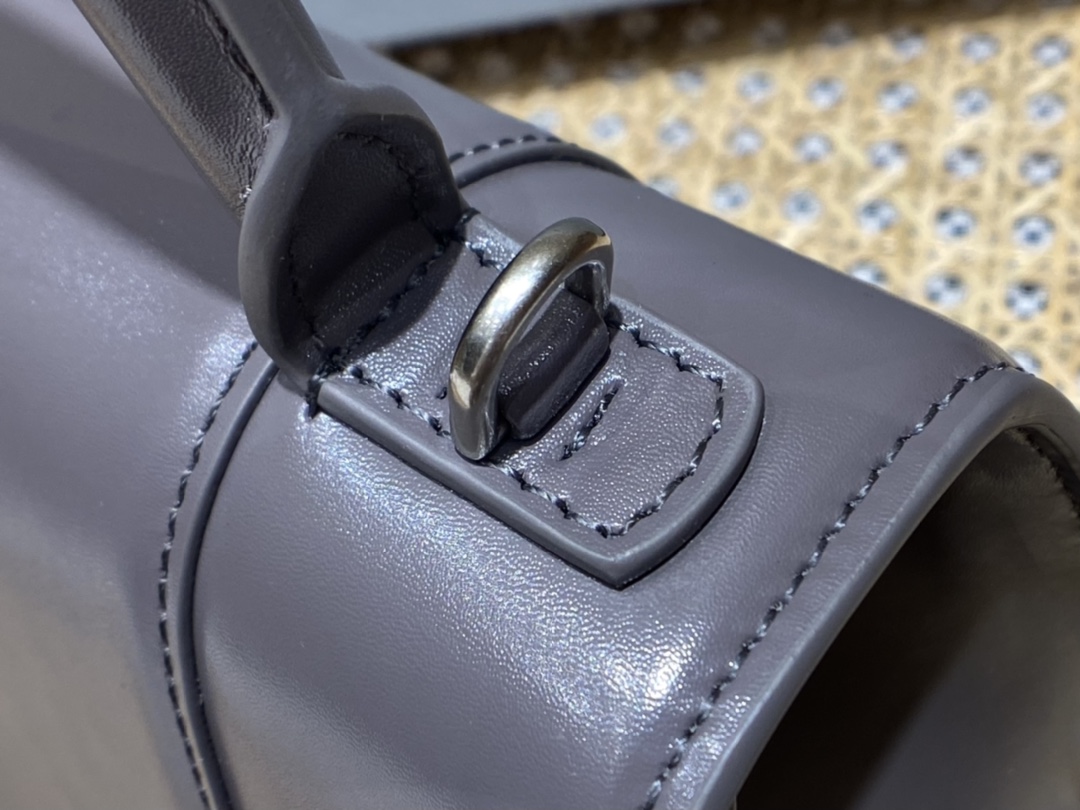 Balenciaga Hourglass S 23CM 平纹纹沙漏包 593546灰色/银扣
