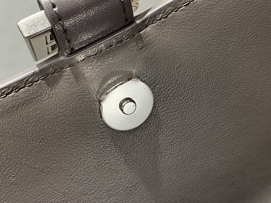 Balenciaga Hourglass S 23CM 平纹纹沙漏包 593546灰色/银扣