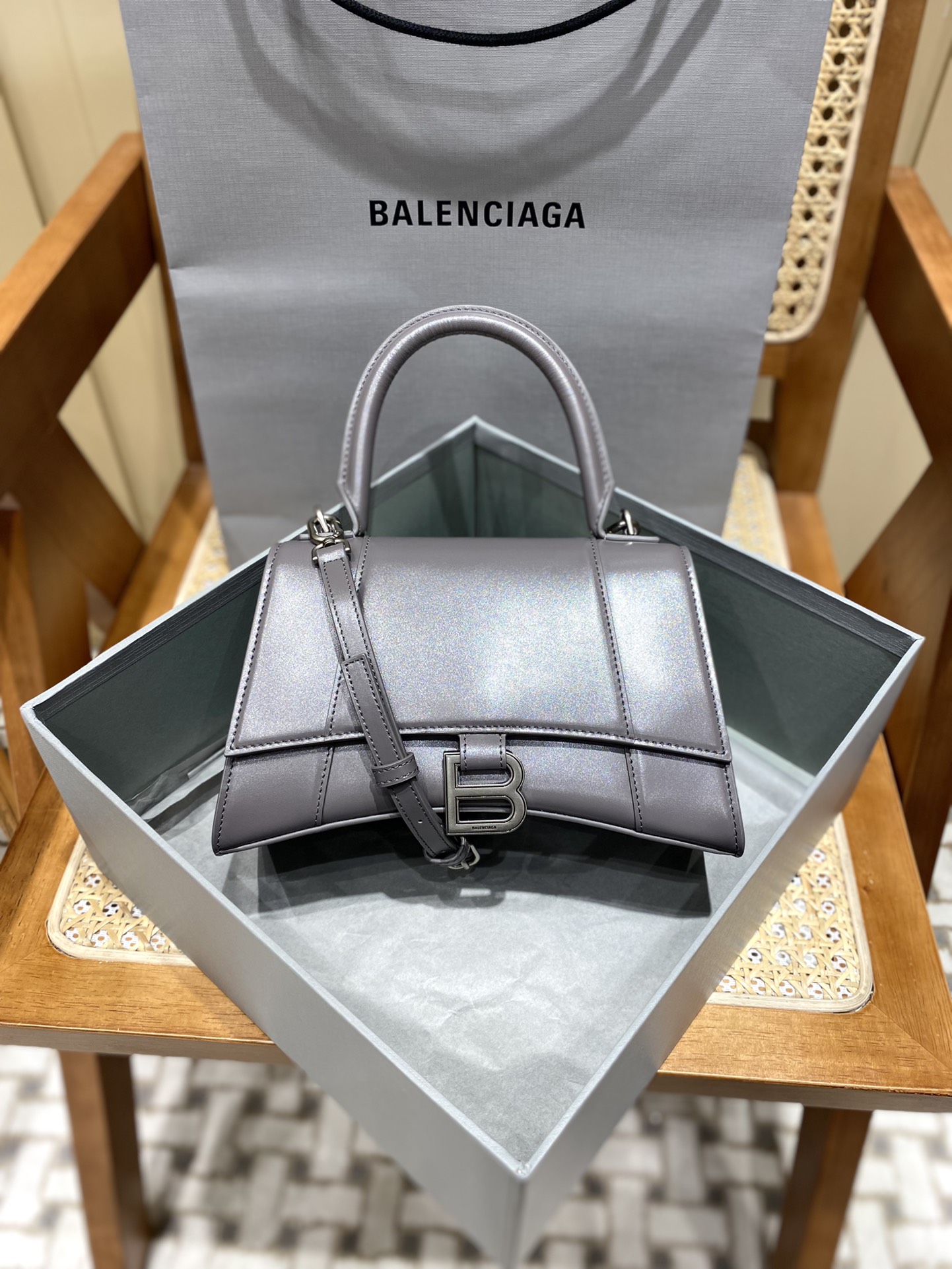 Balenciaga Hourglass S 23CM 平纹纹沙漏包 593546灰色/银扣