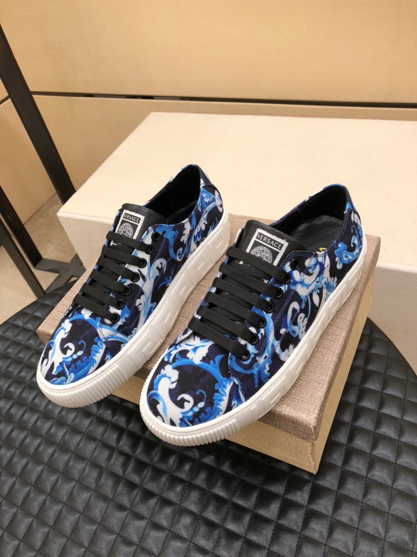 I5   范思哲休闲运动男鞋，鞋面原版进口布面➕进口头层真皮内里。完美极致奢华大气， 众多明星至爱  简约大气，经典与时尚，高端品质