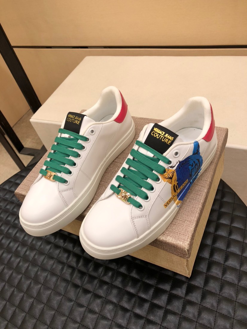 I5  范思哲休闲鞋，透气舒适，行走方便，潮男百搭之款，鞋面顶级进口专属牛皮打印图案➕真皮内里➕橡胶耐磨大底 超级舒服。