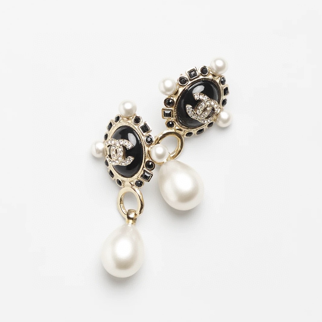 Chanel - Necklace