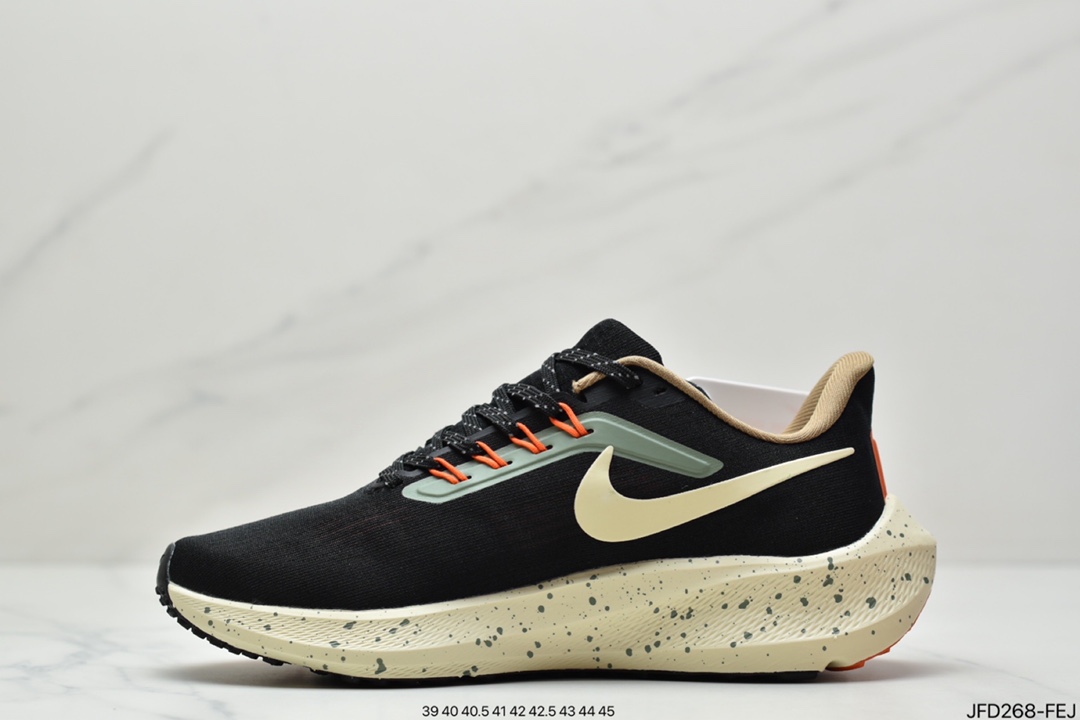 170 耐克Nike Air Zoom Winflo 39登月系列网透面气训跑练步鞋