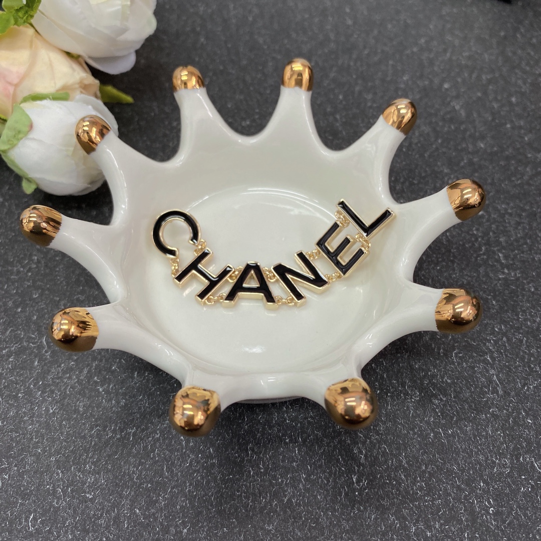 Chanel - Brooch