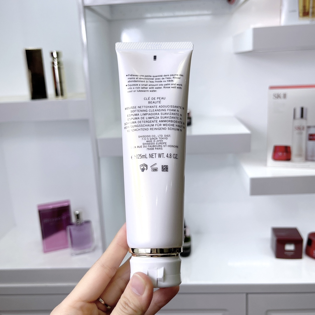 Clé de Peau Beauté Softening Cleansing Foam N - Gentle Hydration 6 i1653977751 5693 5