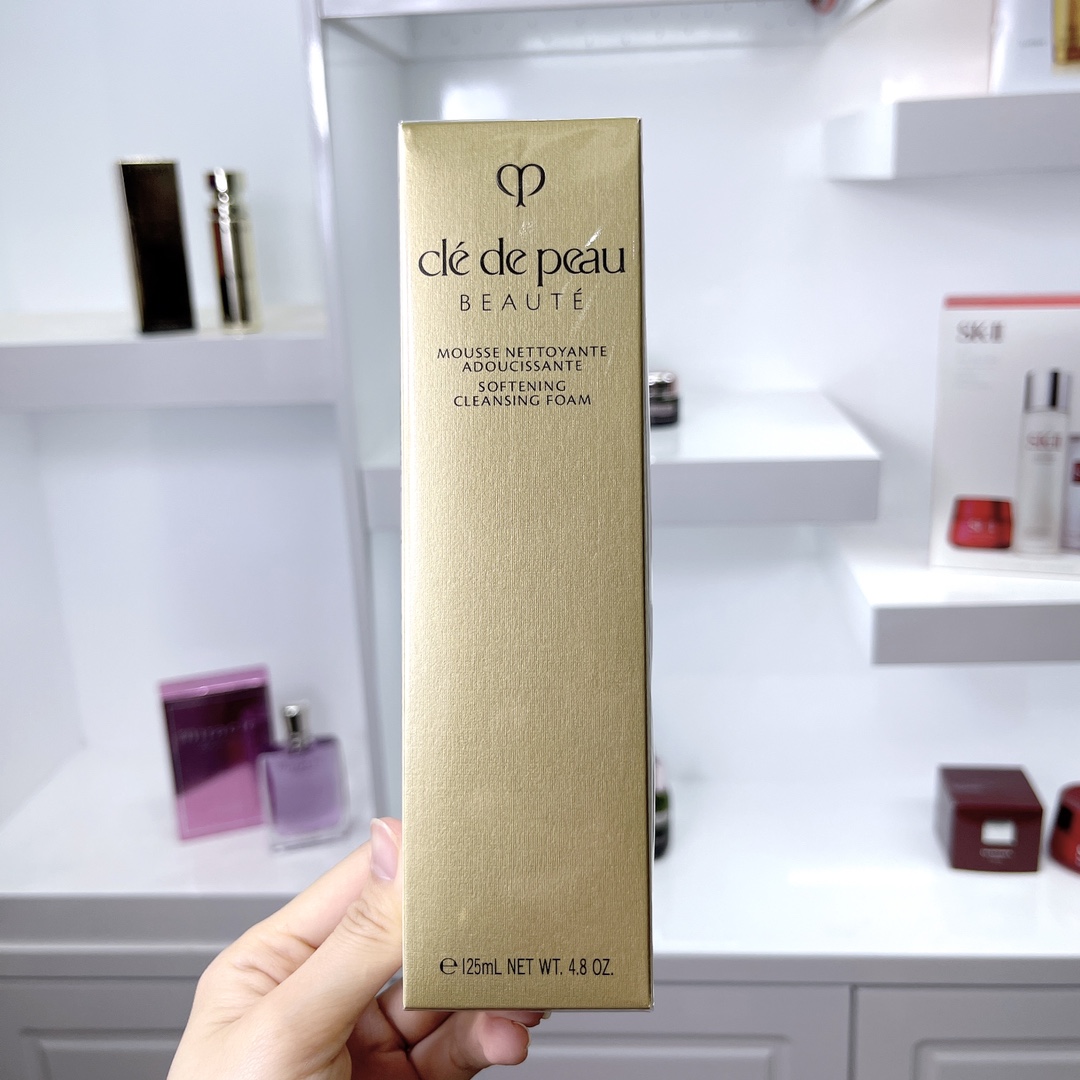 Clé de Peau Beauté Softening Cleansing Foam N - Gentle Hydration 3 i1653977751 8442 2