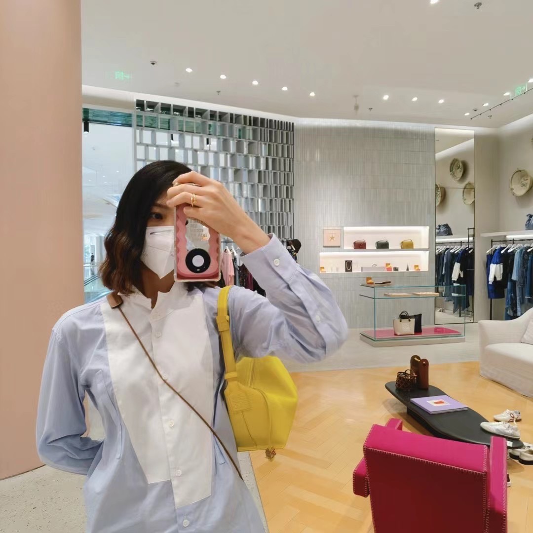 LOEWE罗意威 520情人节限定款 cubi全皮饭盒包 0559黄