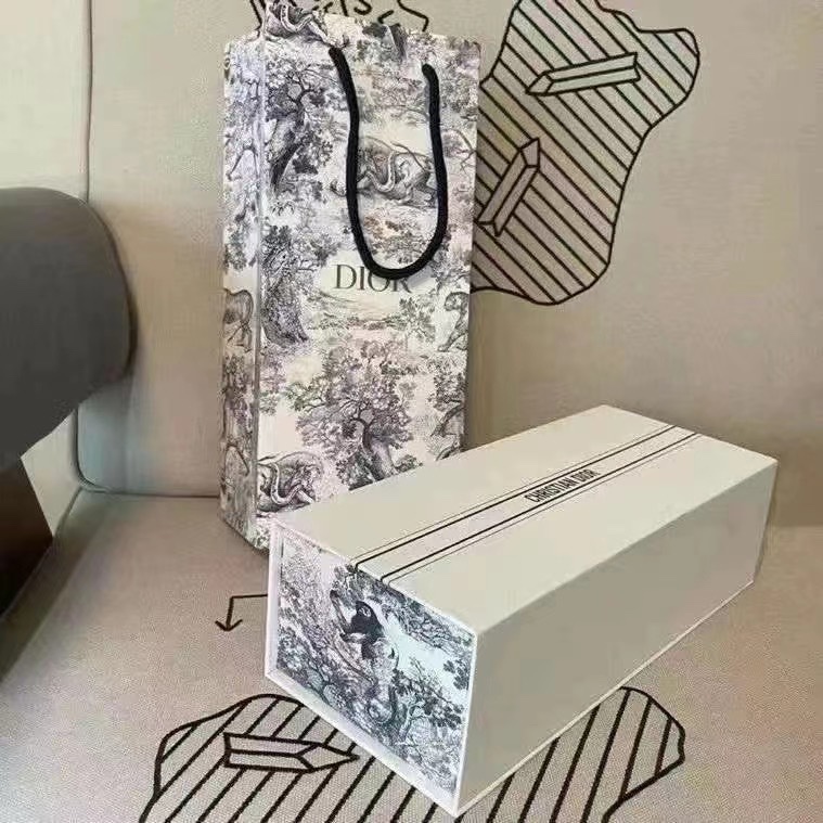 Dior Scented Candle Set - 3 x 250g with Gift Bag, Toile de Jouy Design 4 i1653996820 2806 2