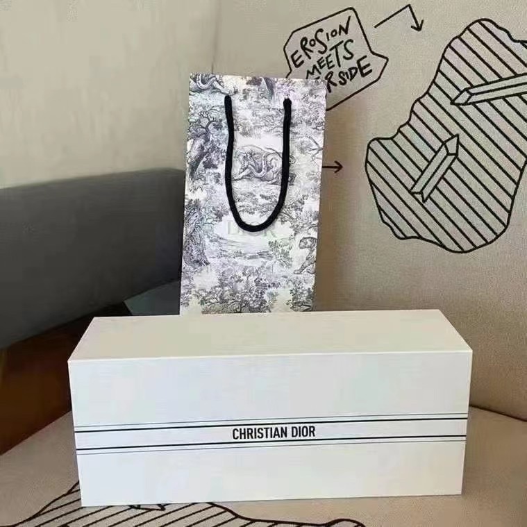 Dior Scented Candle Set - 3 x 250g with Gift Bag, Toile de Jouy Design 2 i1653996820 7434 0