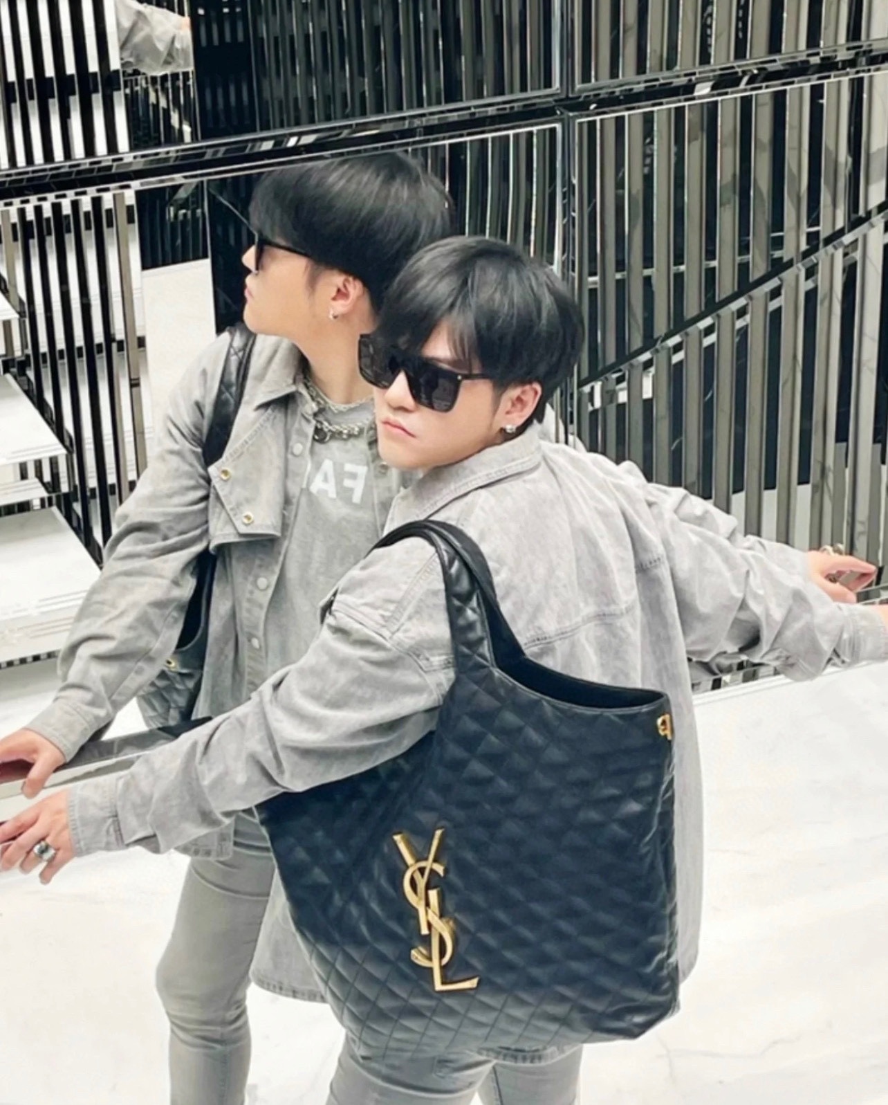 NO:387805,A magic bag that has won countless young brothers' hearts, Saint Laurent, saint laurent19860909收获无数小哥哥芳心的一款神包,圣罗兰,saint laurent,Bag