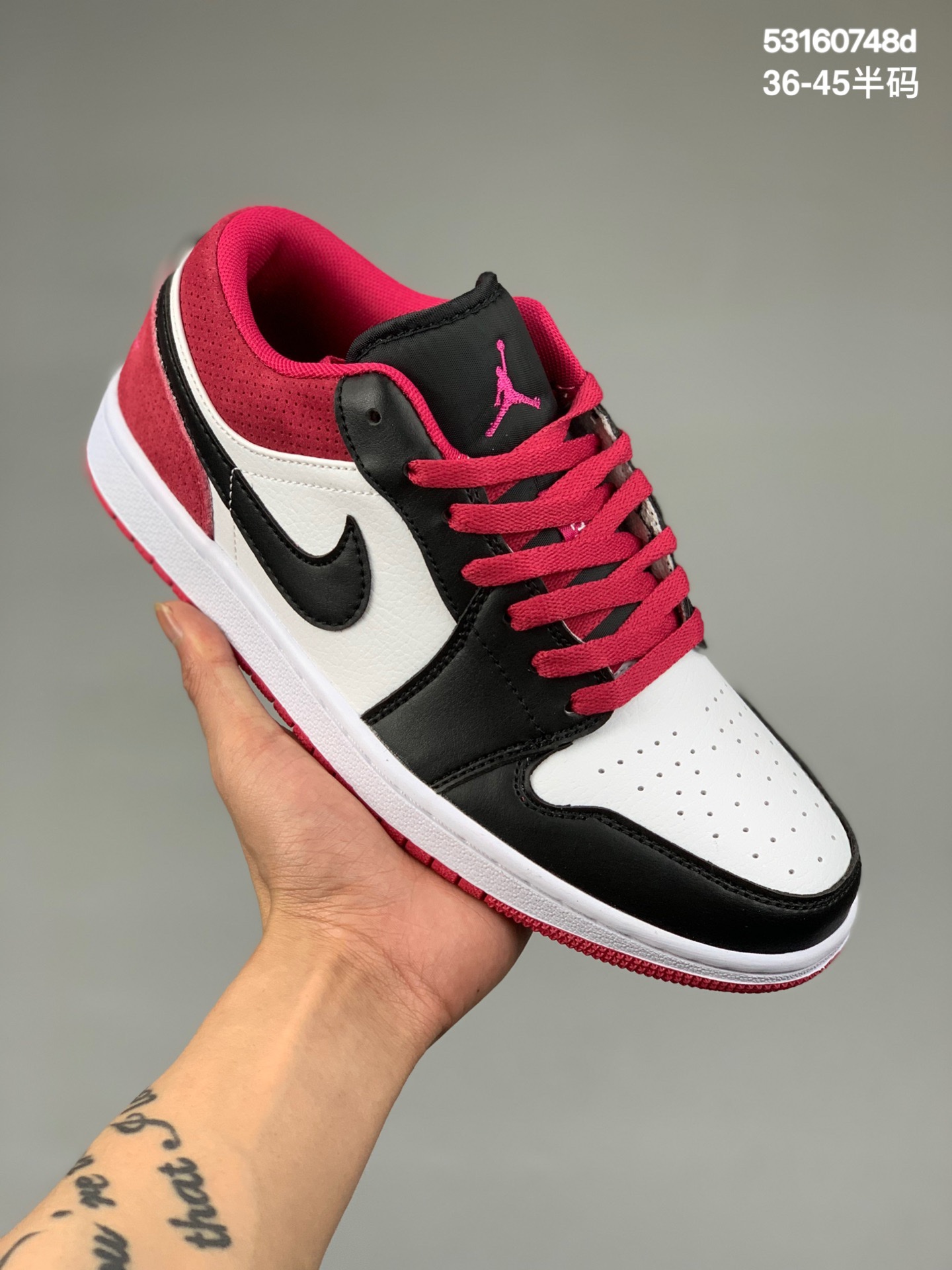 本地
耐克 Nike Air Jordan 1 Low AJ1 乔1 乔丹一代低帮经典复古文化休闲运动篮球鞋。官方货号#CK3022
尺码:36 36.5 37.5 38 38.5 39 40 40.5 41 42 42.5 43 44 44.5 45
编码：53160748d